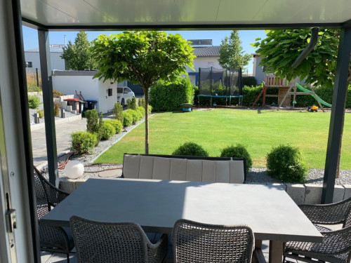 Modern apartment in top location with south terrace