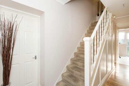 Double bedroom placed near Clayhall Park - Gallery - 16
