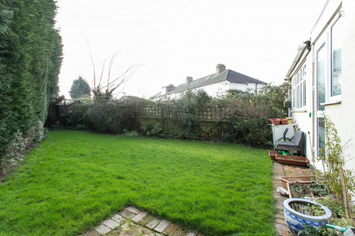 Double bedroom placed near Clayhall Park - Gallery - 18