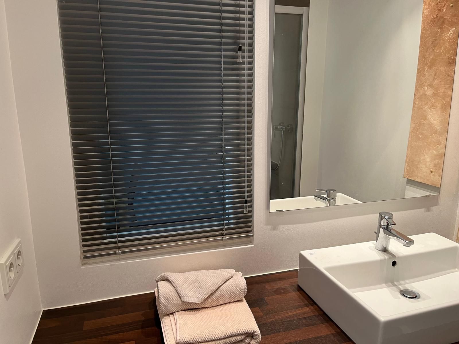  Furnished Temporary Apartment In Troisdorf Near Cologne/Bonn.  -  Furnished temporary apartment in Troisdorf near Cologne/Bonn.  - Gallery -  13