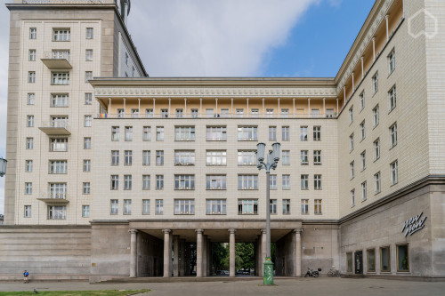 Designer 2 bedrooms with 2 bathrooms maisonette with panoramic view from Frankfurter Tor