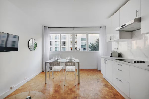 Nice, fashionable loft in quiet street