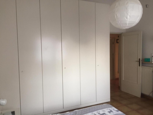 Cozy Single Bedroom in Bologna