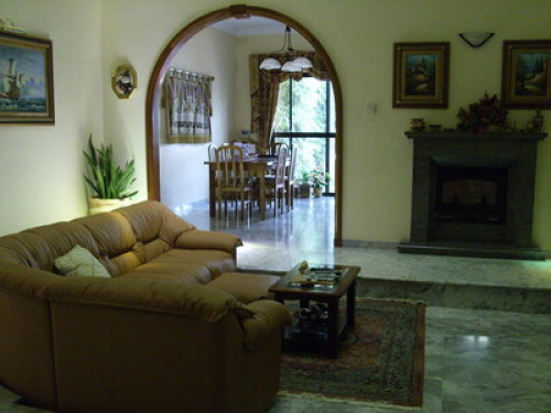 Live and learn English by the sea