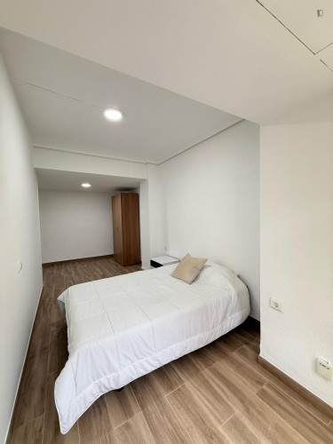 Neat double bedroom in the centre of Castellón de la Plana