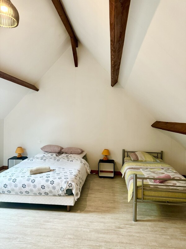 The Traveller(Single Bed) - 1
