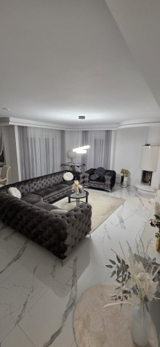 Furnished Luxury 115 m² Apartment – Fireplace & Balcony • 3BR • Parking • Near Nuremberg