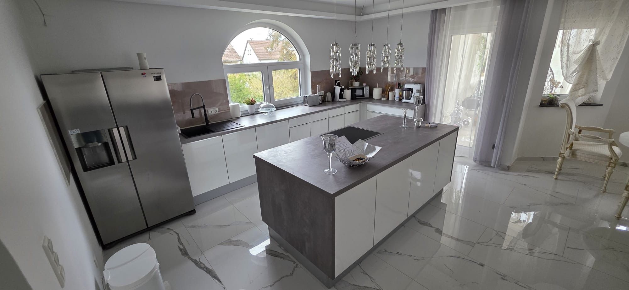  Furnished Luxury 115 M² Apartment – Fireplace & Balcony • 3BR • Parking • Near Nuremberg  -  Furnished Luxury 115 m² Apartment – Fireplace & Balcony • 3BR • Parking • Near Nuremberg  - Gallery -  18