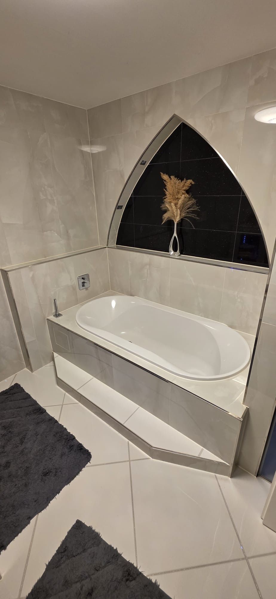  Furnished Luxury 115 M² Apartment – Fireplace & Balcony • 3BR • Parking • Near Nuremberg  -  Furnished Luxury 115 m² Apartment – Fireplace & Balcony • 3BR • Parking • Near Nuremberg  - Gallery -  11