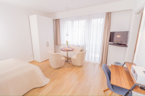 City: Amazing and modern serviced apartment
