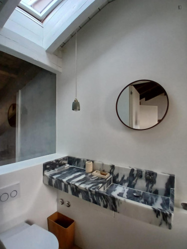 Marvellous 2 Bedroom Apartment with a balcony close to Lisbon Cathedral