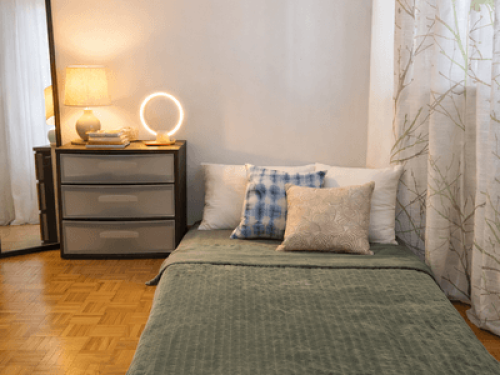 Cozy Room in Town Centre - Gallery - 6