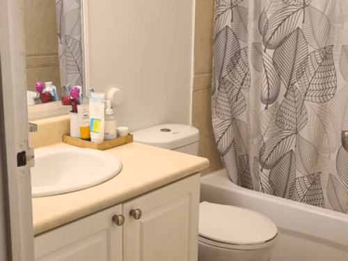 Cozy Room in Town Centre