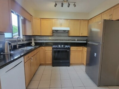 Clean & Bright Room in Richmond - Gallery - 6