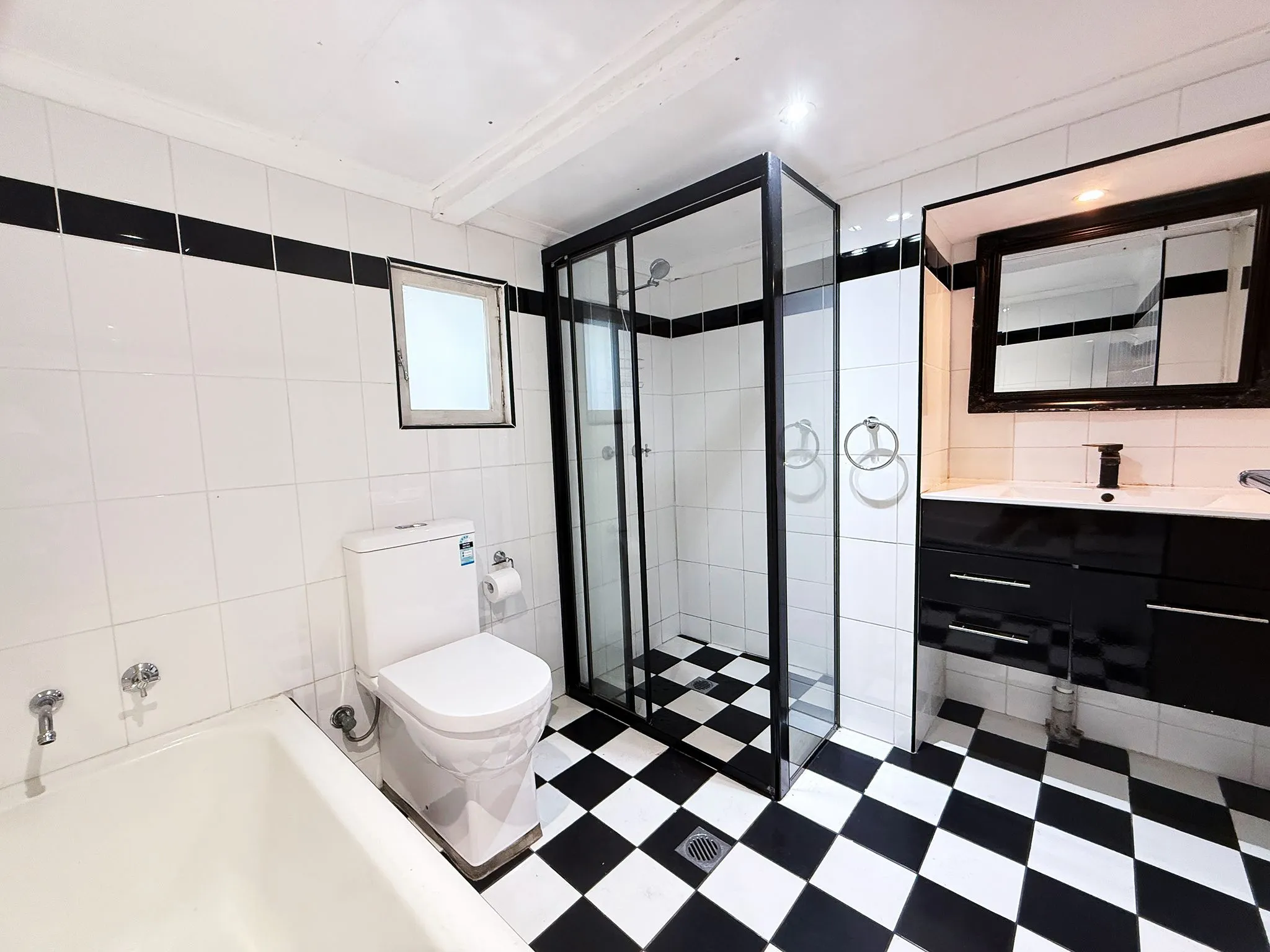  Room 3 (Private)  -  Arncliffe  - Gallery -  5