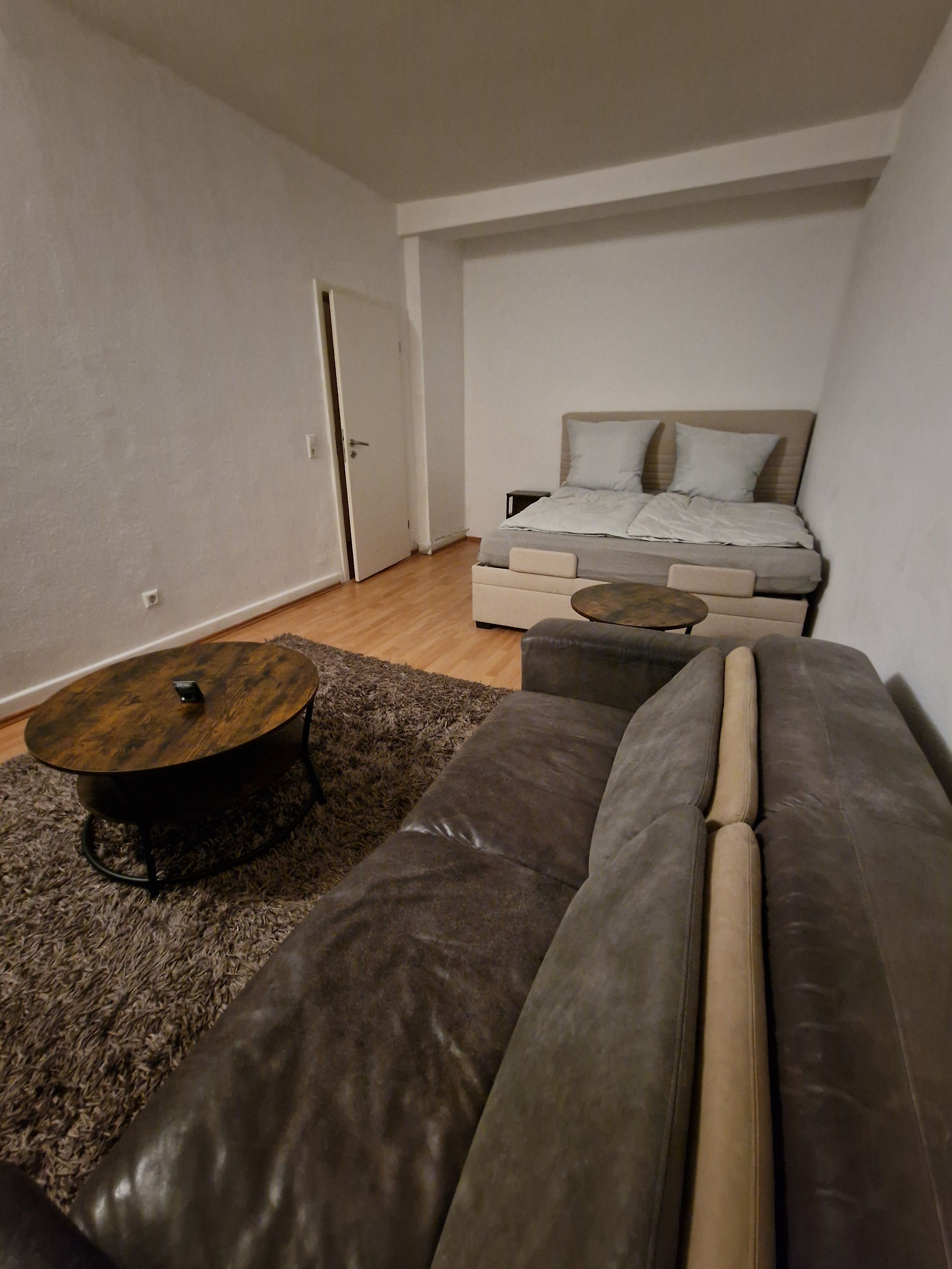  Great & Wonderful Studio In Neuss  -  Great & wonderful studio in Neuss  - Gallery -  6