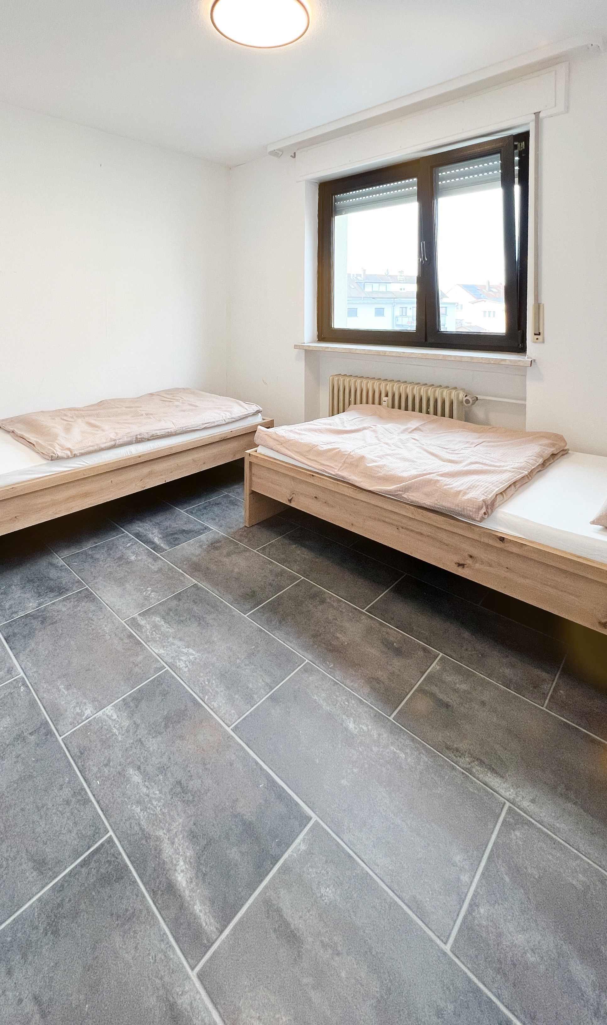 Fully Furnished Apartment With Balcony For Up To 7 Guests In Linkenheim-Hochstetten  -  Fully furnished apartment with balcony for up to 7 guests in Linkenheim-Hochstetten  - Gallery -  26