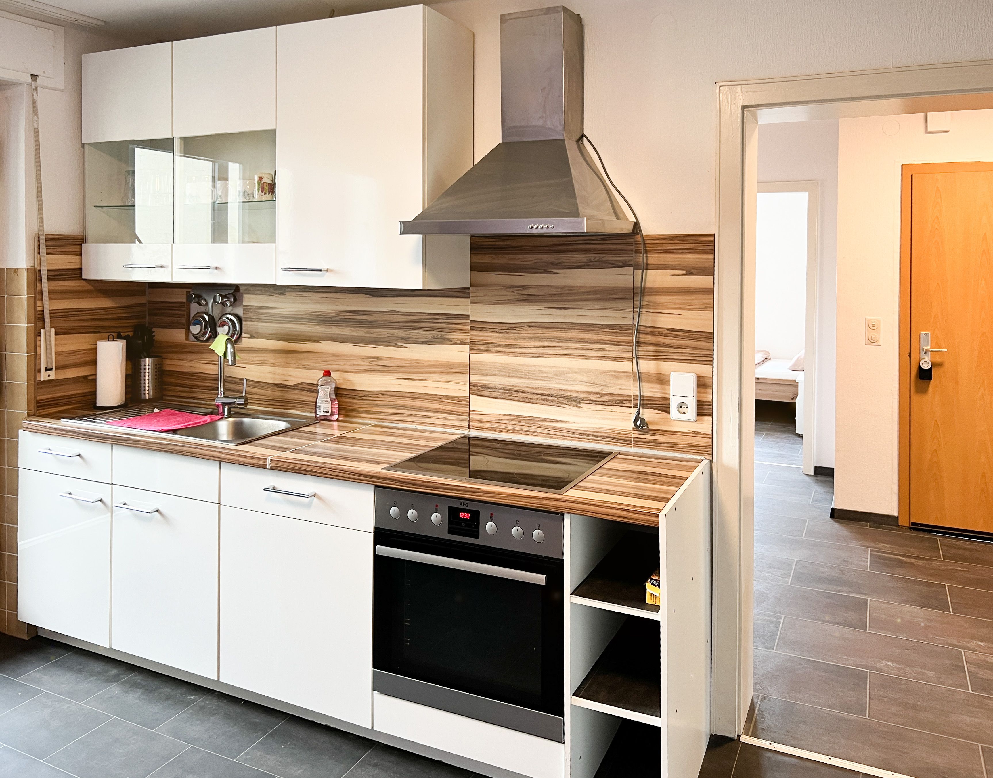  Fully Furnished Apartment With Balcony For Up To 7 Guests In Linkenheim-Hochstetten  -  Fully furnished apartment with balcony for up to 7 guests in Linkenheim-Hochstetten  - Gallery -  5