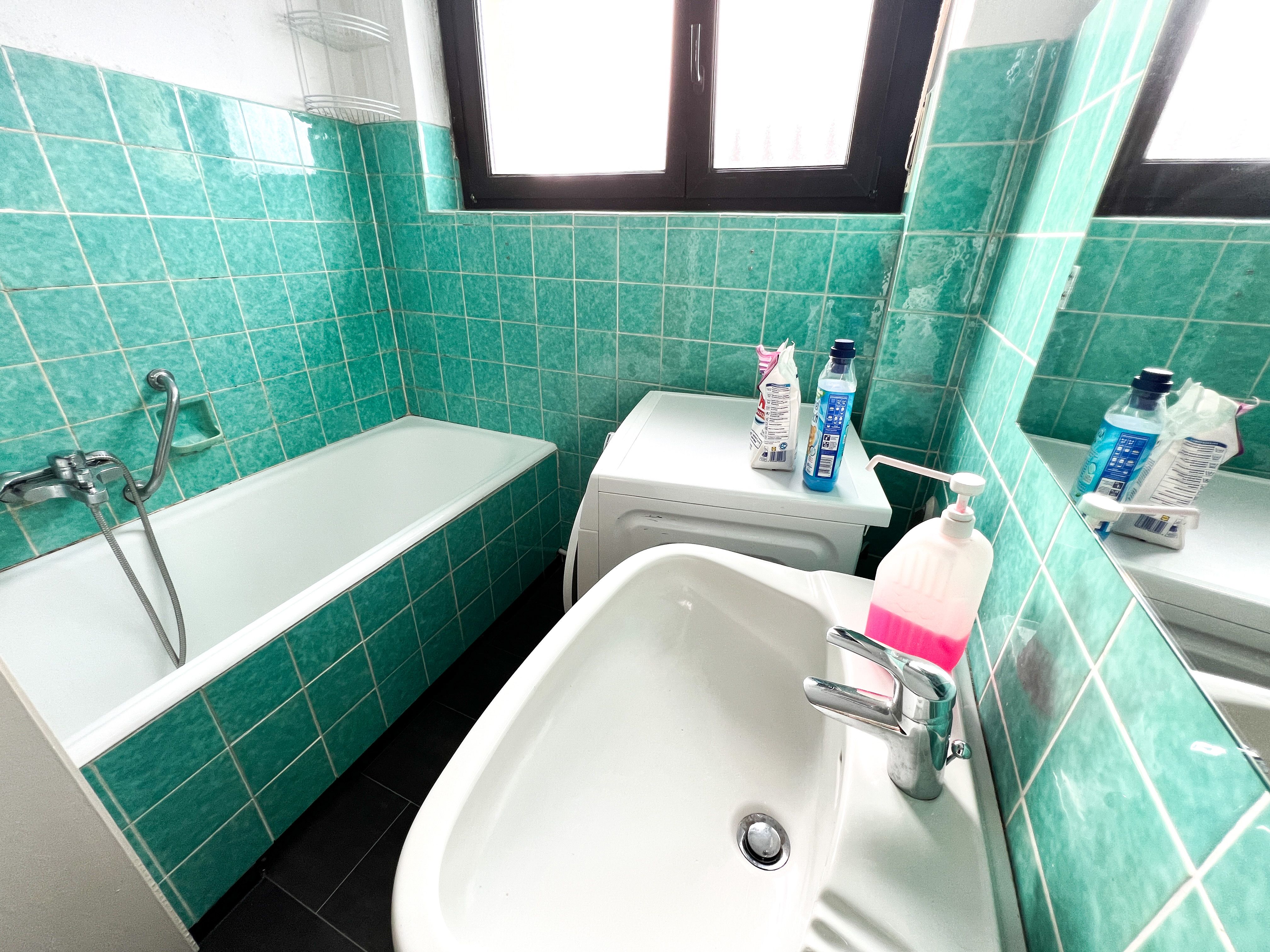  Fully Furnished Apartment With Balcony For Up To 7 Guests In Linkenheim-Hochstetten  -  Fully furnished apartment with balcony for up to 7 guests in Linkenheim-Hochstetten  - Gallery -  35