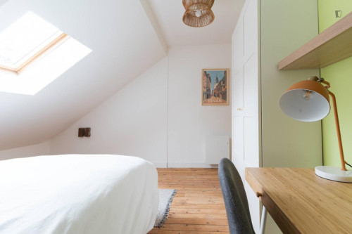 Neat and cosy double ensuite bedroom in Orvault