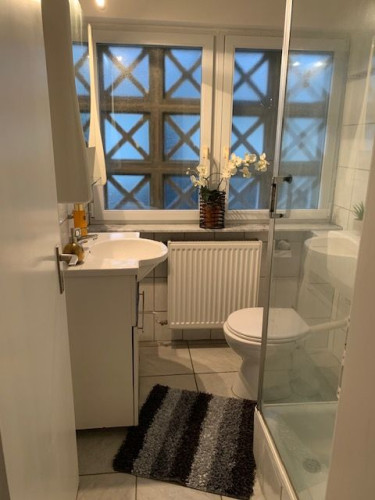 Komfortables Apartment mit Terrasse /nähe Universität&Kliniken - Gallery - 2