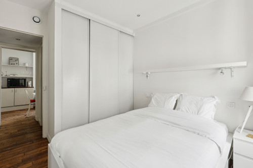 ID 422 - Roquette/ rue de la Folie Regnault