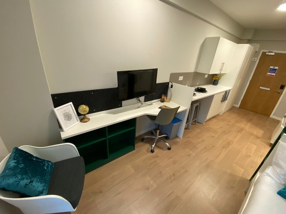  Studio Bronze  -  The Depot Roost  - Gallery -  4