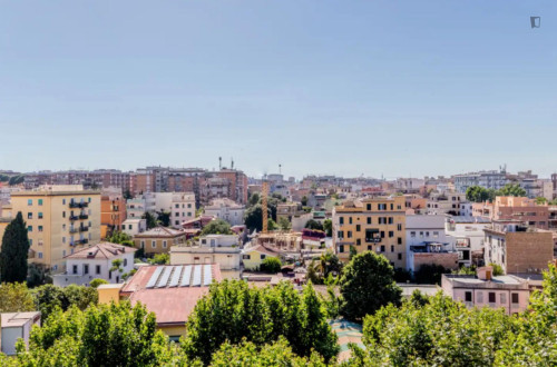 Lovely One-Bedroom Apartment with Terrace in Rome