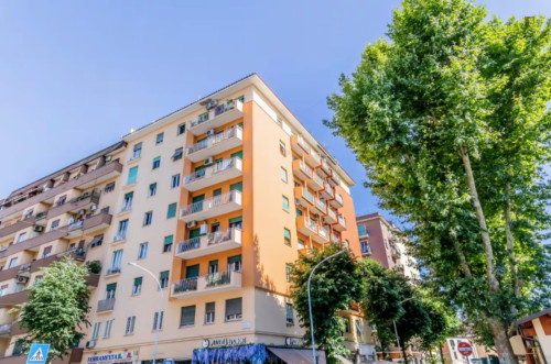 Lovely One-Bedroom Apartment with Terrace in Rome