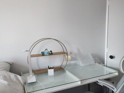 Room away From Home - Gallery - 6