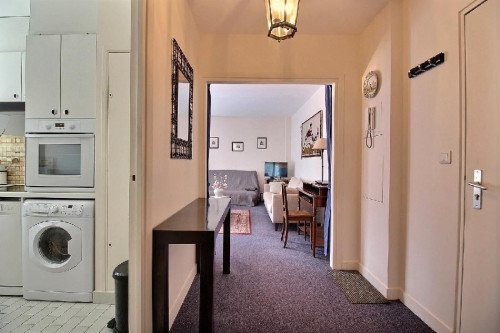 Luminous Oasis in the Heart of Les Halles - 2 rooms - 55m²