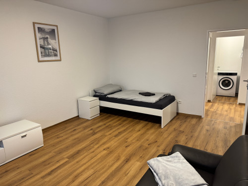 Schöne, renovierte(Kern-sanierte) 2-Zimmer-Wohnung - Gallery - 8