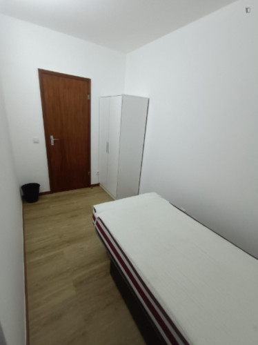 Nice Single Bedroom close to Faculty of Economics, University of Coimbra