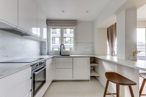 Champs Elysees - Bassano 1 Bedroom