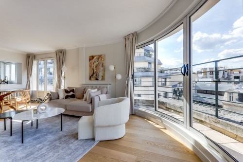 Champs Elysees - Bassano 1 Bedroom