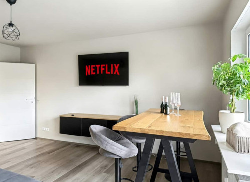 Stylish, Modern & Centrally Located - Gallery - 10