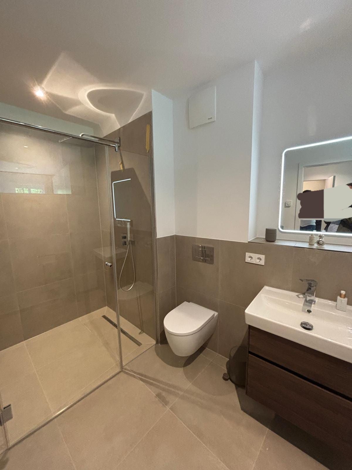 Cozy & Stylish Living In Lüneburg – 3-Room Apartment Near City Center, Theater, Salü Spa & Hospital  -  Cozy & Stylish Living in Lüneburg – 3-Room Apartment near City Center, Theater, Salü Spa & Hospital  - Gallery -  24