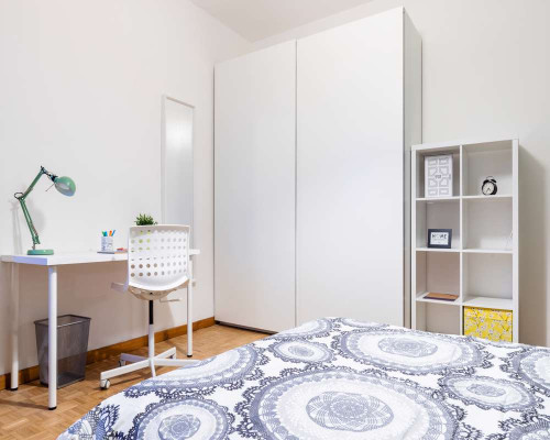 Stanza in Via Roberto Schumann