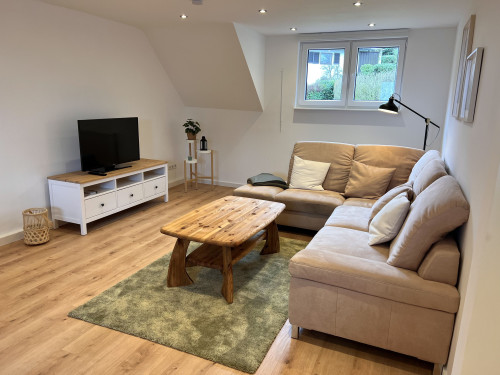 Nice and beautiful home in Kindsbach