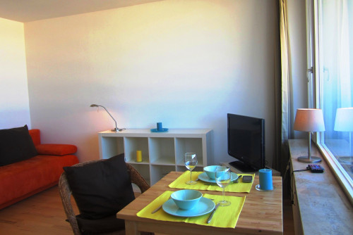 quiet, modern flat in München