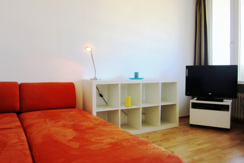 quiet, modern flat in München