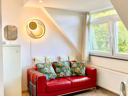 Möbliertes Zimmer mit Gemeinschaftsräumen-Nähe Bonn Zentrum (W)