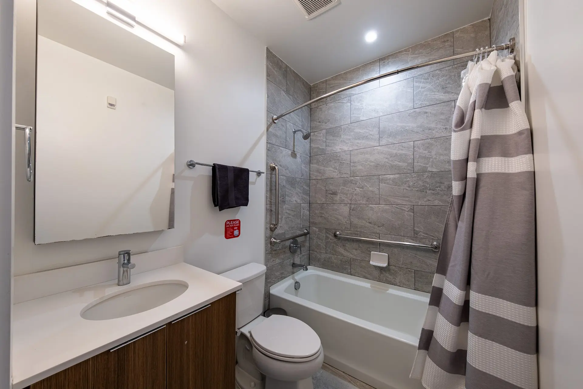  Queen Bedroom D  -  #1905: Dupont Circle  - Gallery -  7