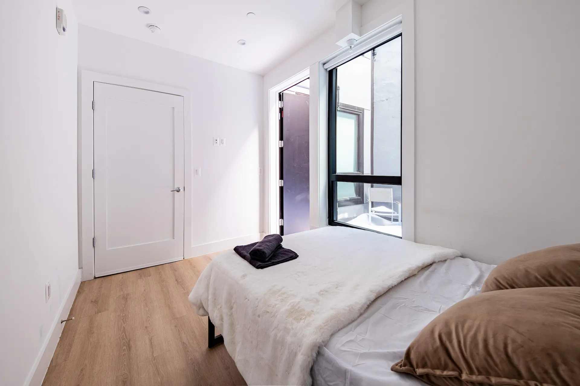  Queen Bedroom D  -  #1905: Dupont Circle  - Gallery -  2