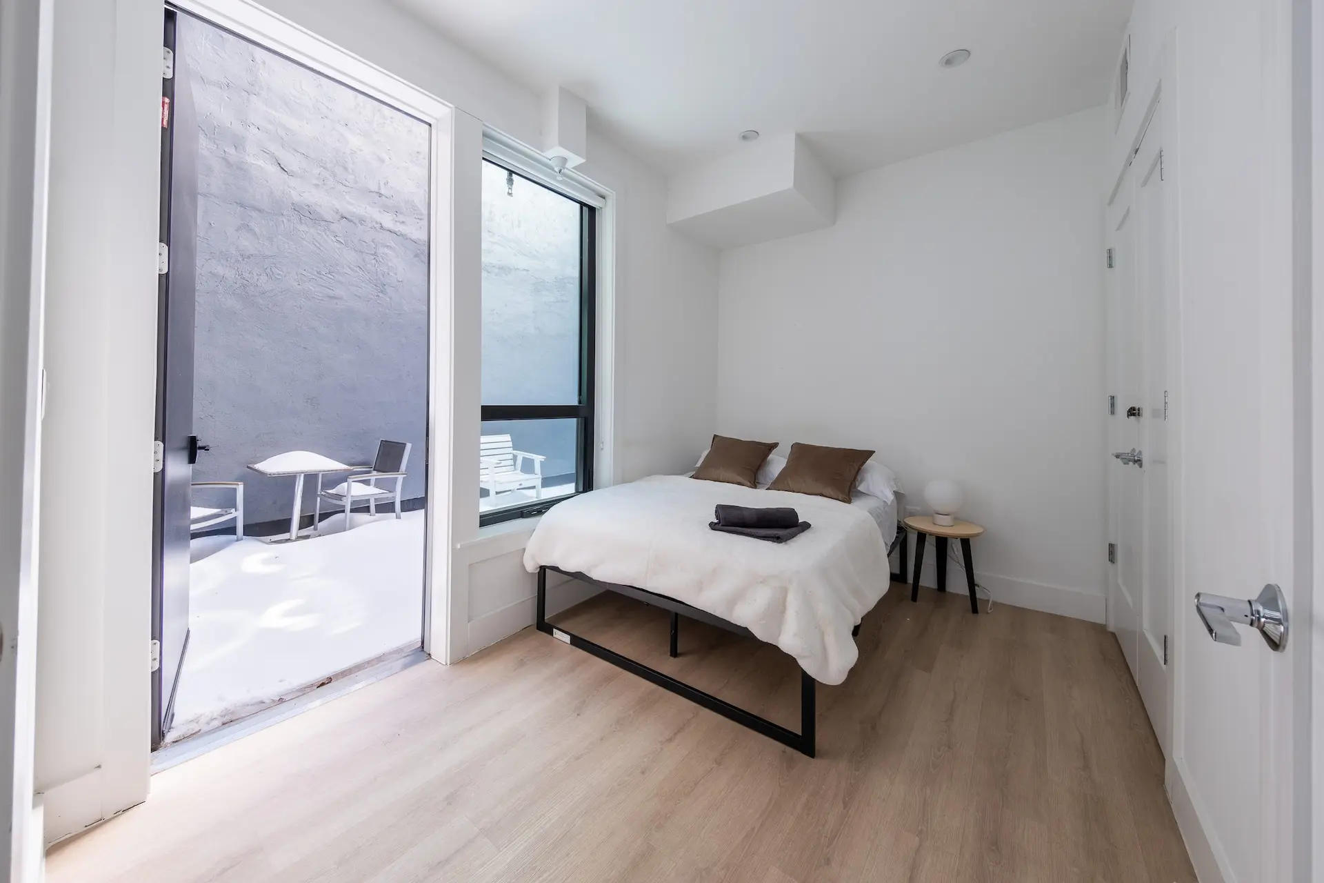  Queen Bedroom D  -  #1905: Dupont Circle  - Gallery -  1