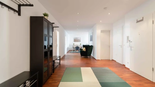 Room in a shared 5-bedroom apartment for rent in Stuttgart, bills included, perfect for professionals and students. - Gallery - 6