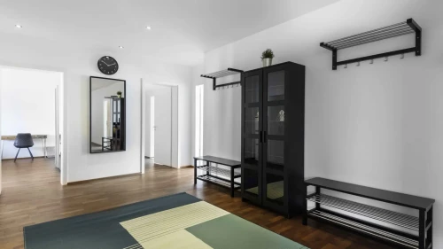 Room in a shared 5-bedroom apartment for rent in Stuttgart, bills included, perfect for professionals and students.  - Gallery -  2