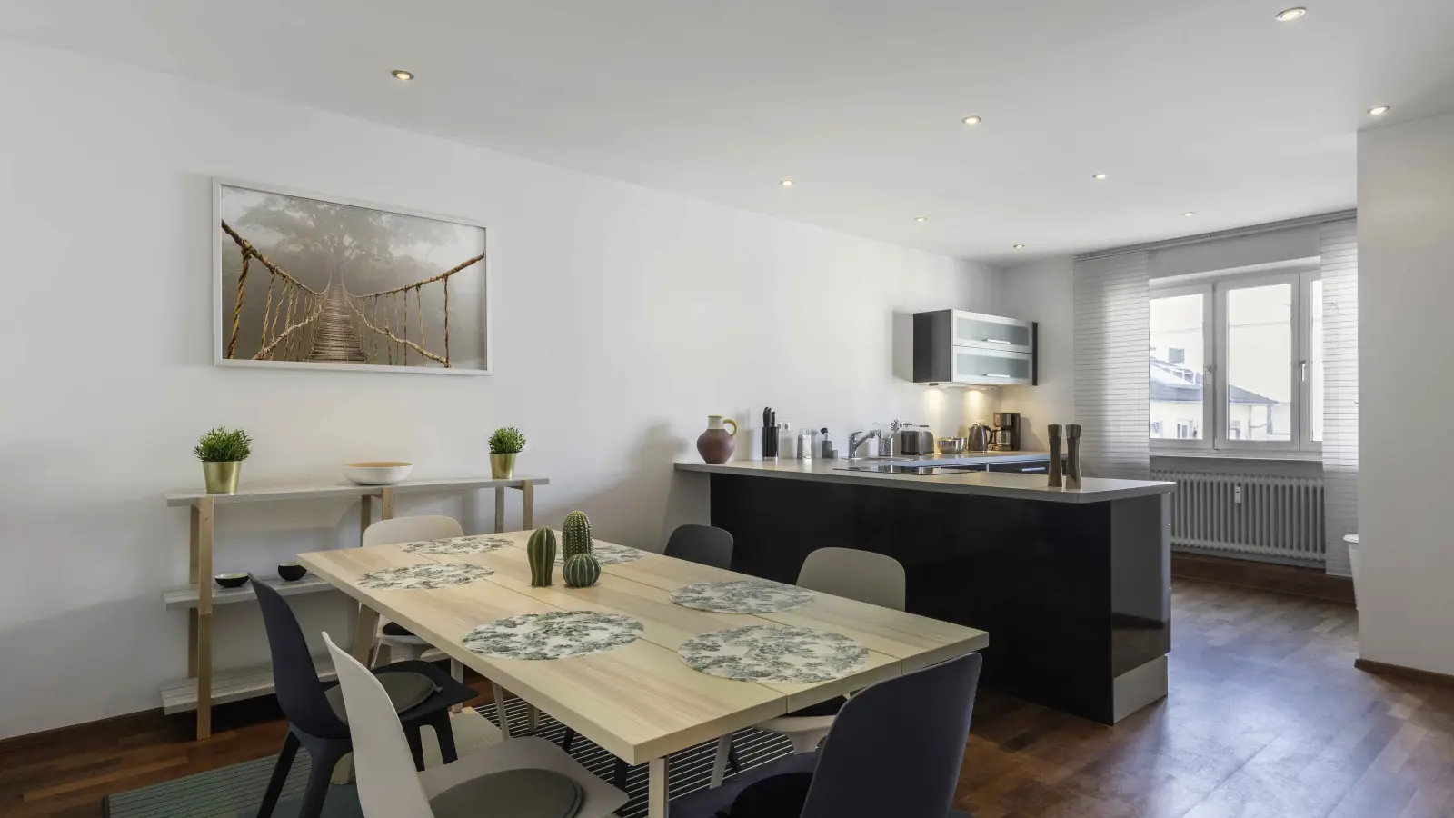Room In A Shared 5-Bedroom Apartment For Rent In Stuttgart - Room in a shared 5-bedroom apartment for rent in Stuttgart, bills included, perfect for professionals and students. - Gallery - 5
