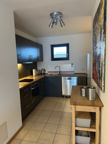 tylish fully furnished top-floor apartment with balcony & TV Tower view