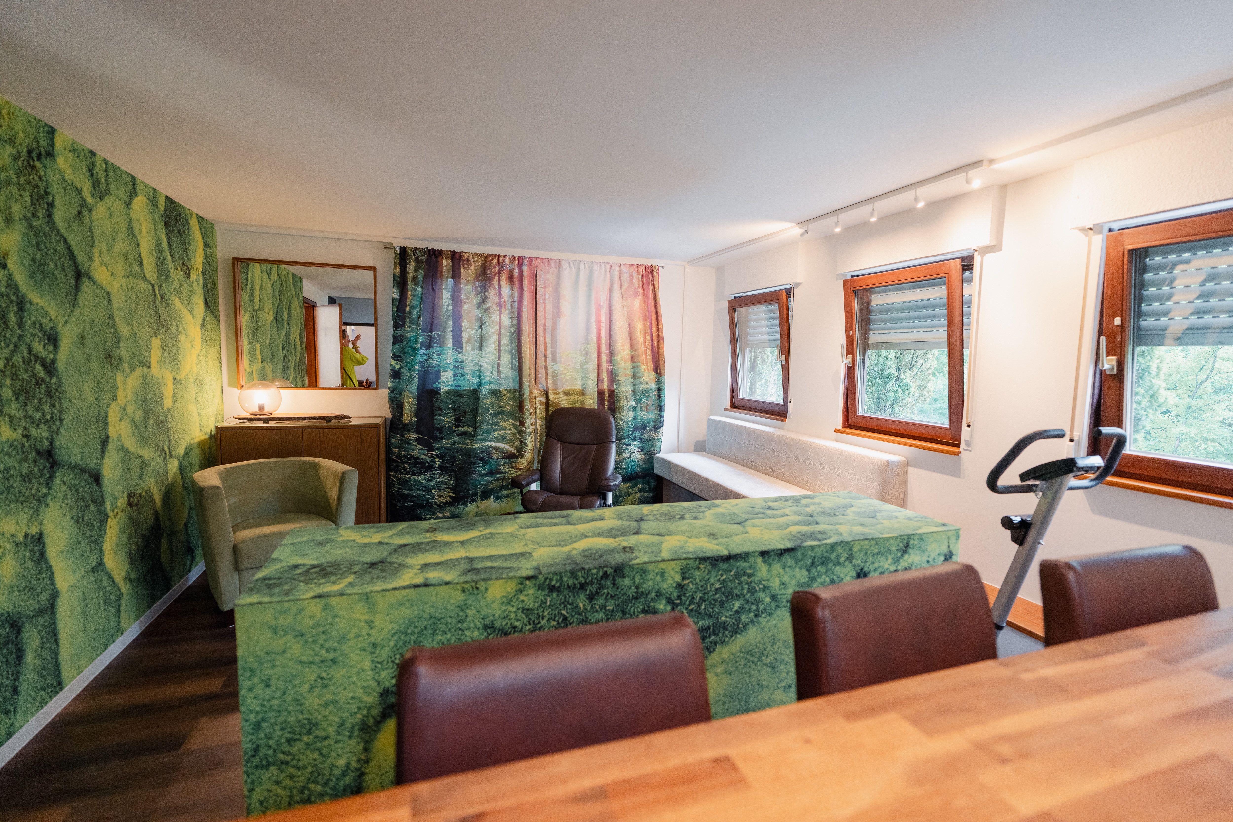 Aquarium Apartment – High-Quality Home With Three Themed Living Areas - Aquarium Apartment – High-Quality Home with Three Themed Living Areas - Gallery - 8